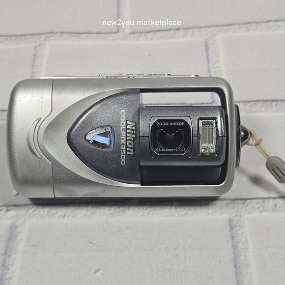 Nikon Coolpix 3500 Silver Digital Camera With Rotating Lens E3500 - UNTESTED - Picture 3 of 13